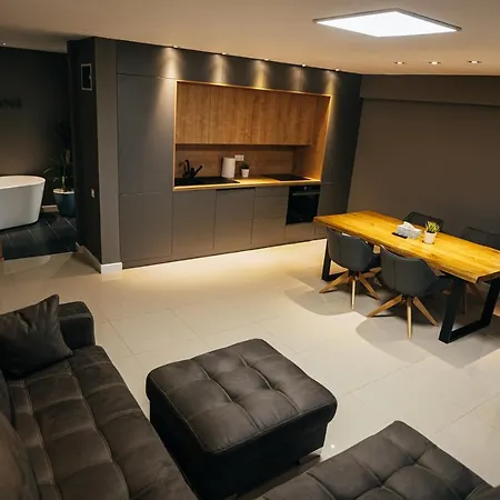 公寓 Thome Arena *
